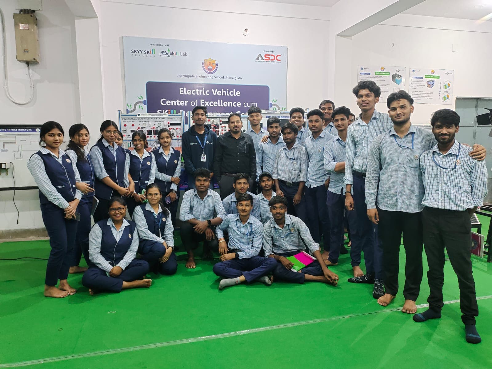 EV lab installed at Jharsuguda Engineering School, Jharsuguda, Odisha - photo 2 of 5