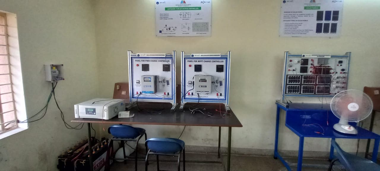 Solar lab installed at Birla Vishwakarma Mahavidyalaya, Anand, Gujarat - photo 2 of 2